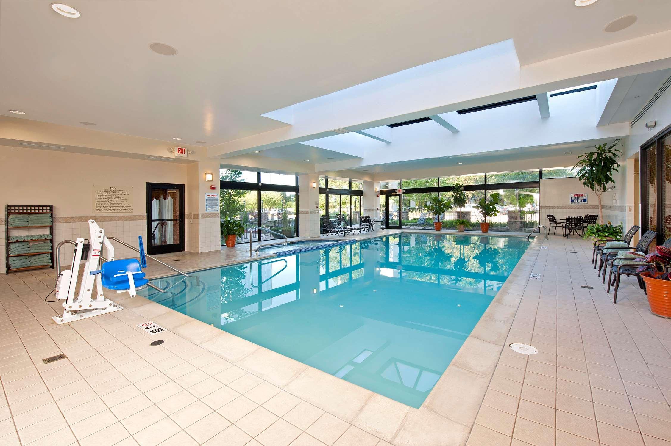 Hilton Garden Inn Detroit Southfield Ngoại thất bức ảnh