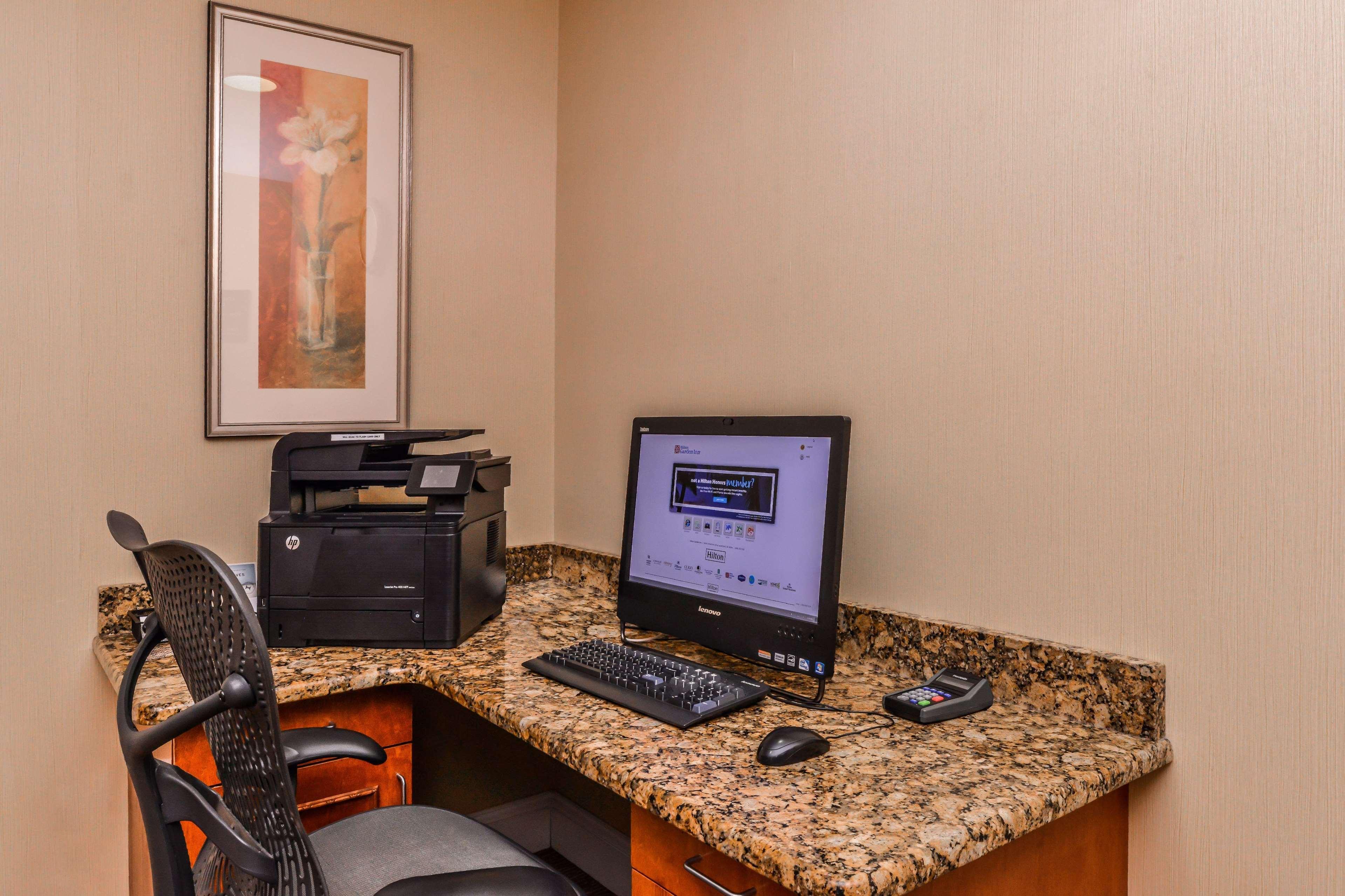 Hilton Garden Inn Detroit Southfield Ngoại thất bức ảnh