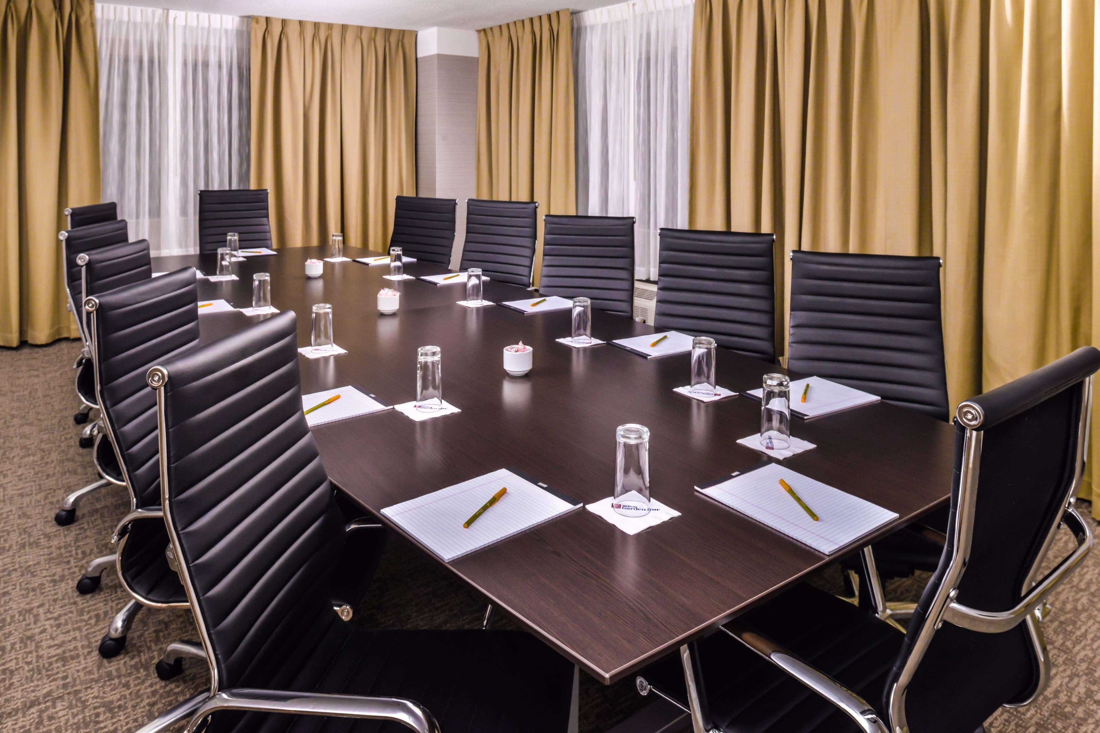 Hilton Garden Inn Detroit Southfield Ngoại thất bức ảnh