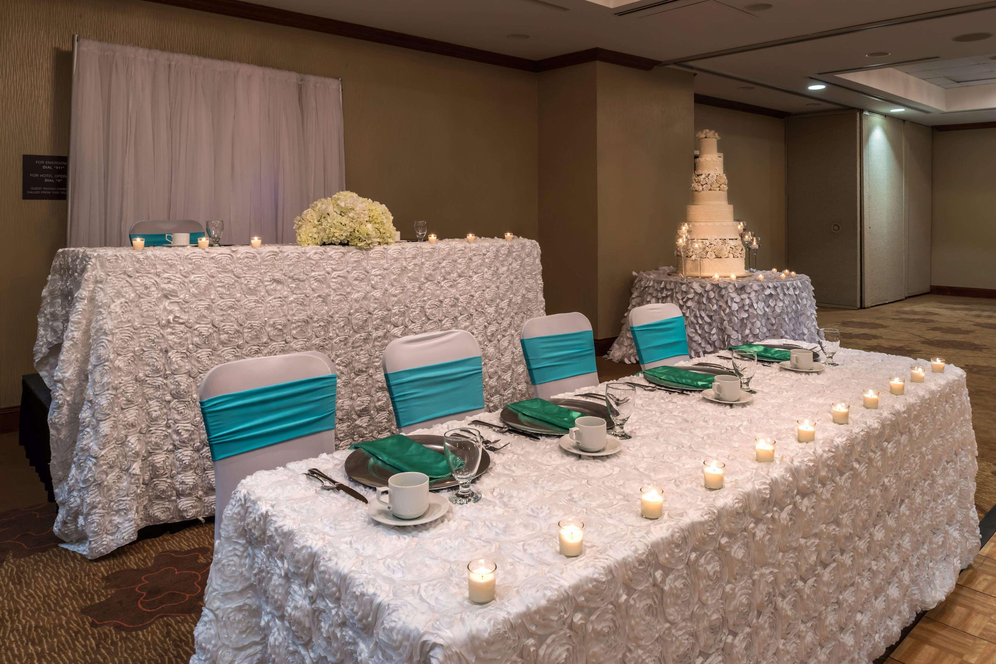 Hilton Garden Inn Detroit Southfield Ngoại thất bức ảnh