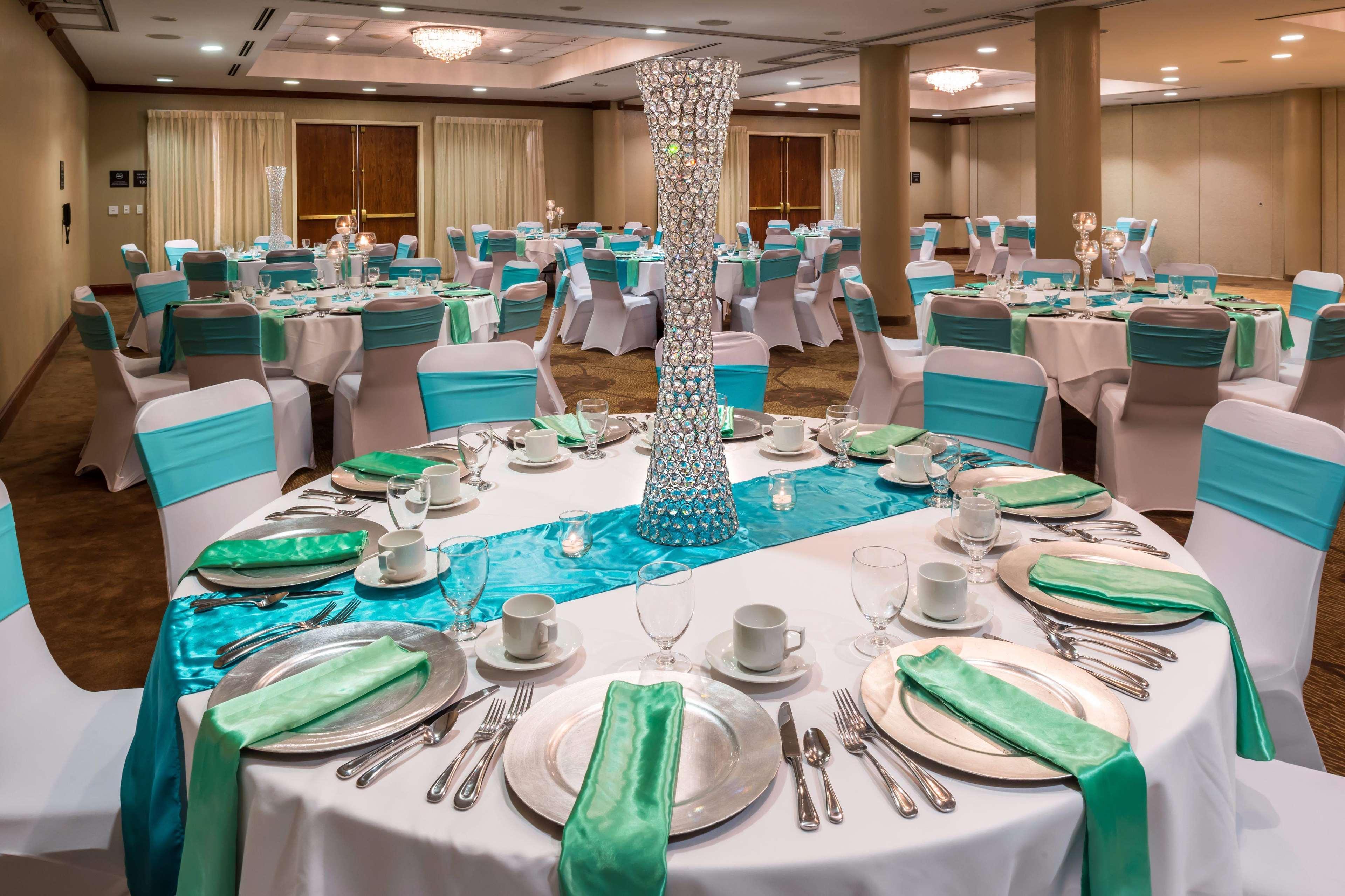 Hilton Garden Inn Detroit Southfield Ngoại thất bức ảnh