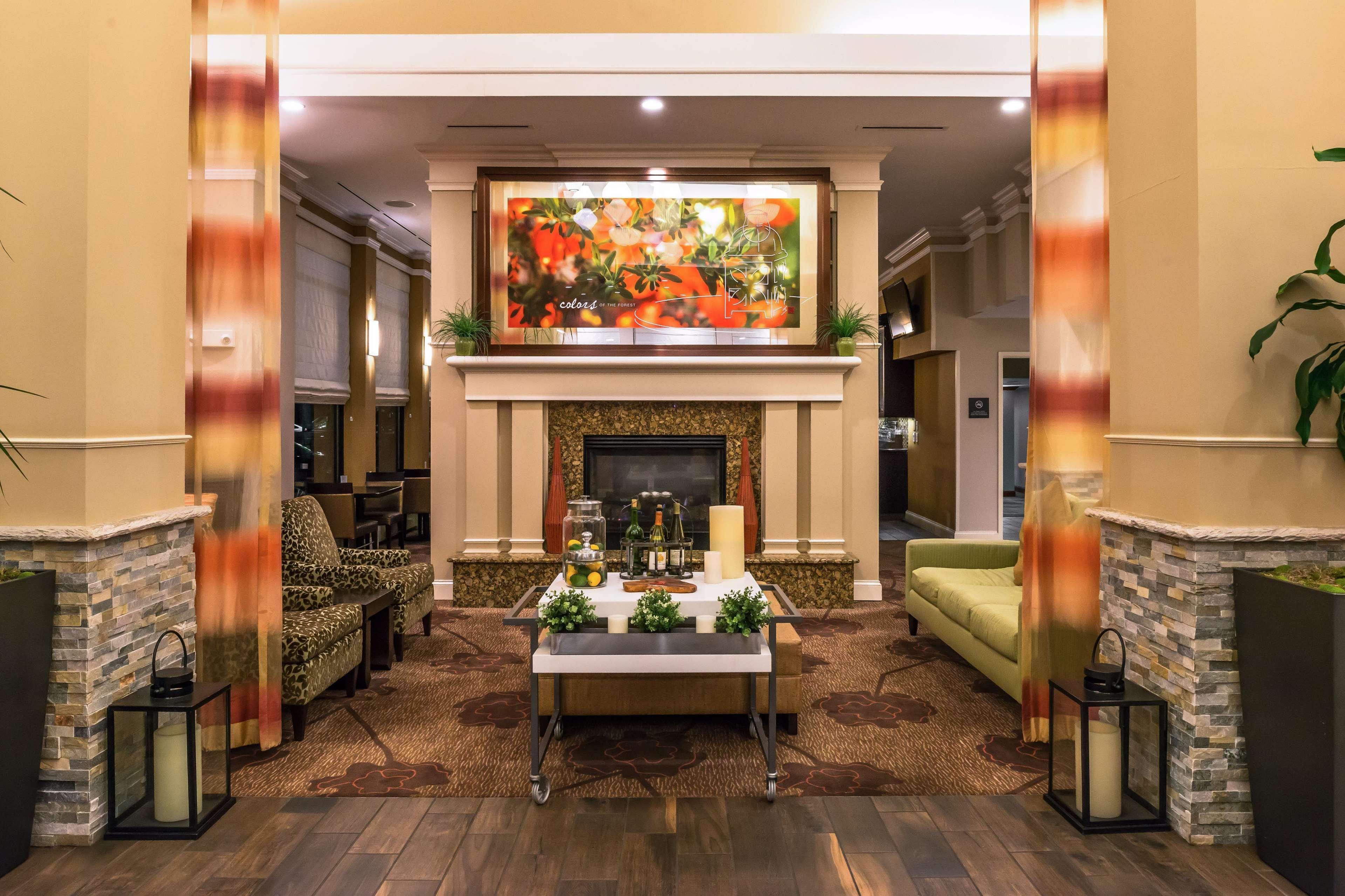 Hilton Garden Inn Detroit Southfield Ngoại thất bức ảnh