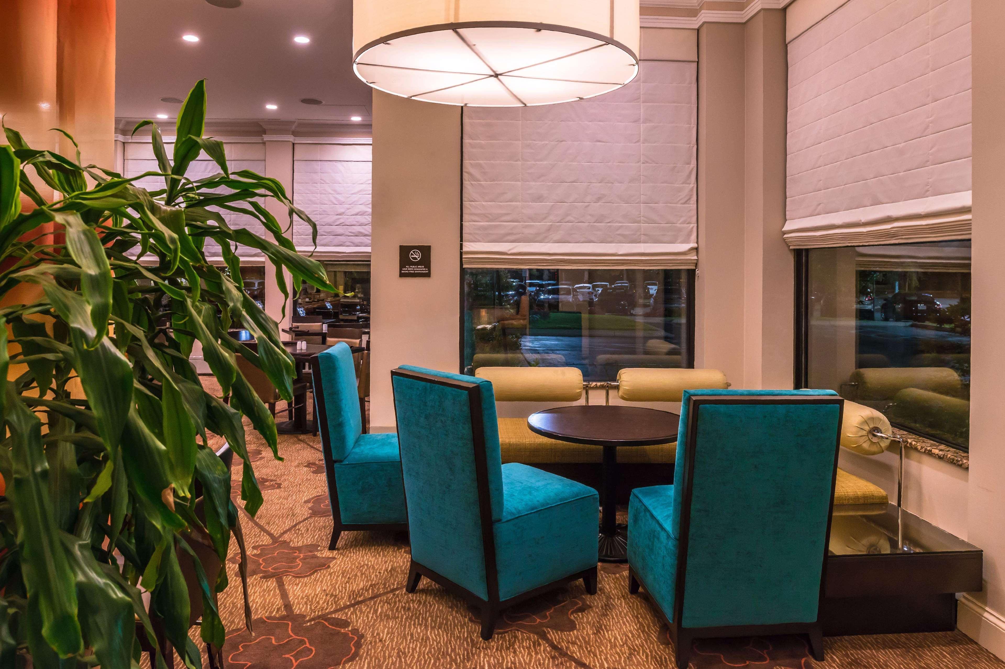 Hilton Garden Inn Detroit Southfield Ngoại thất bức ảnh