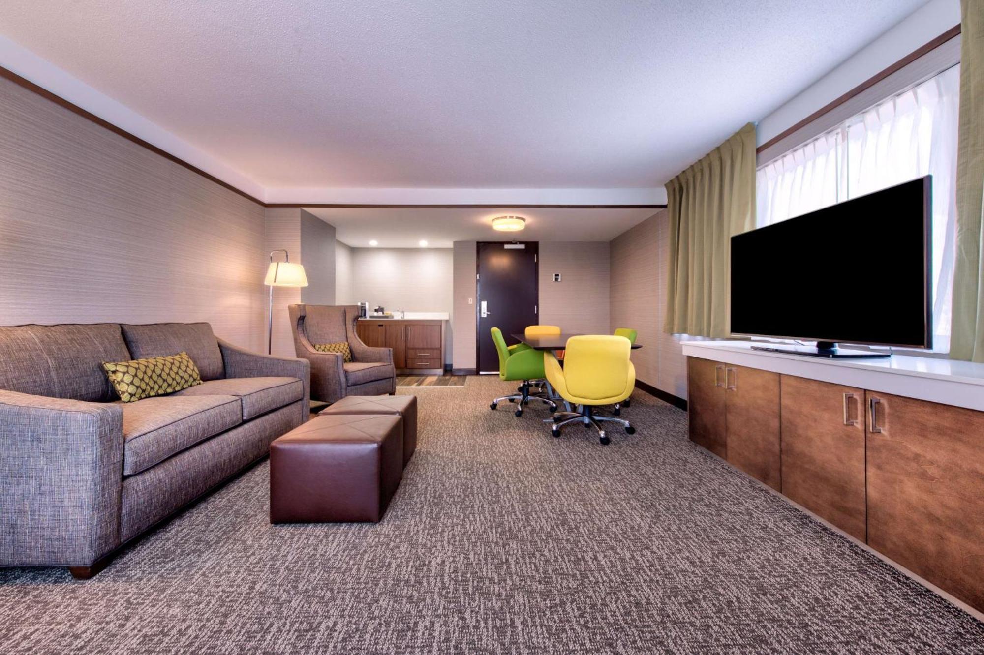 Hilton Garden Inn Detroit Southfield Ngoại thất bức ảnh