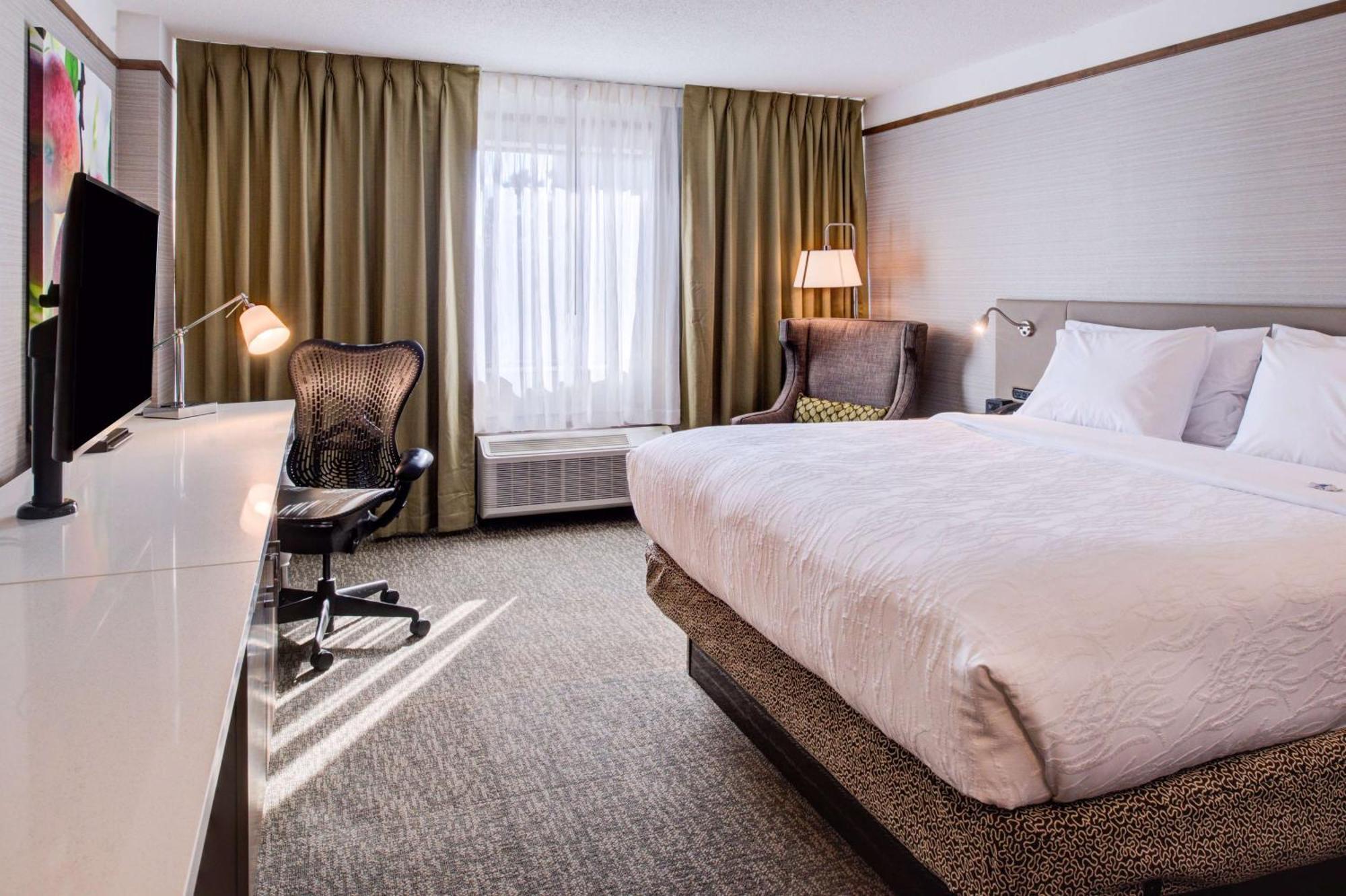 Hilton Garden Inn Detroit Southfield Ngoại thất bức ảnh