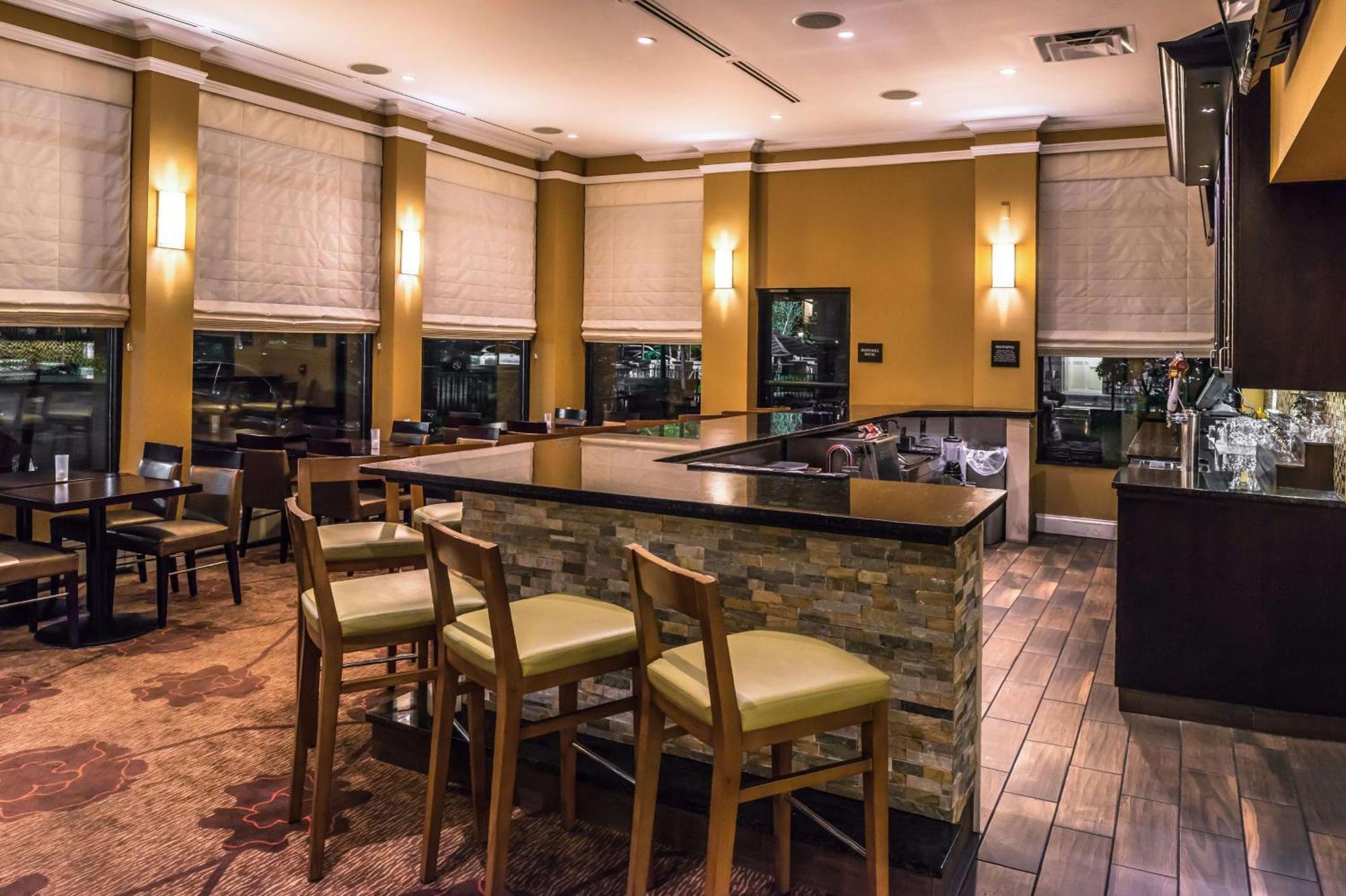 Hilton Garden Inn Detroit Southfield Ngoại thất bức ảnh