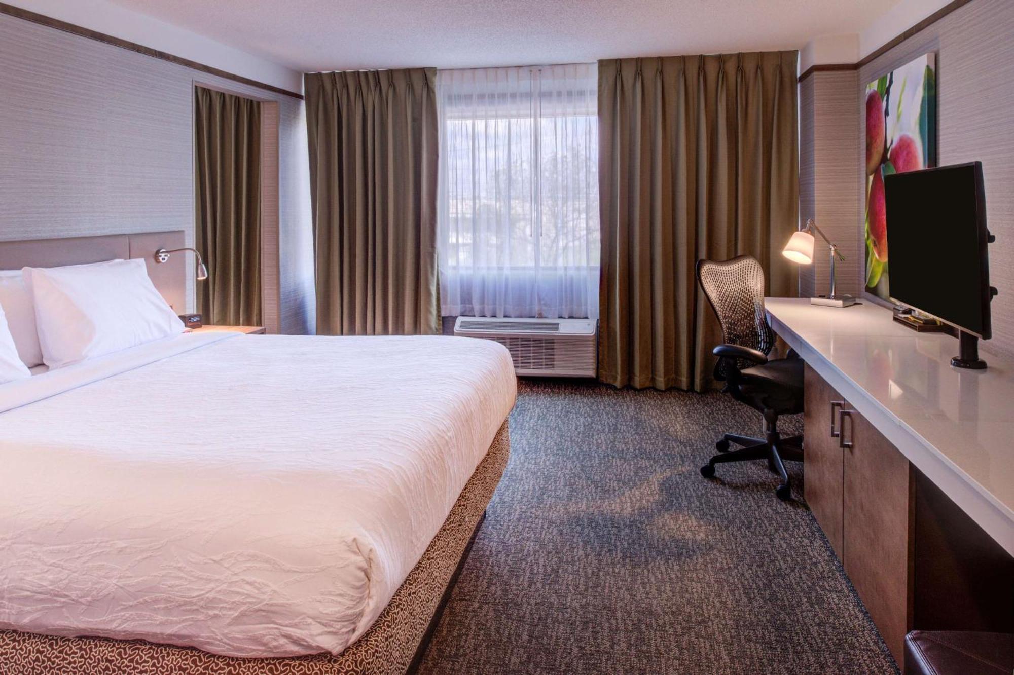 Hilton Garden Inn Detroit Southfield Ngoại thất bức ảnh