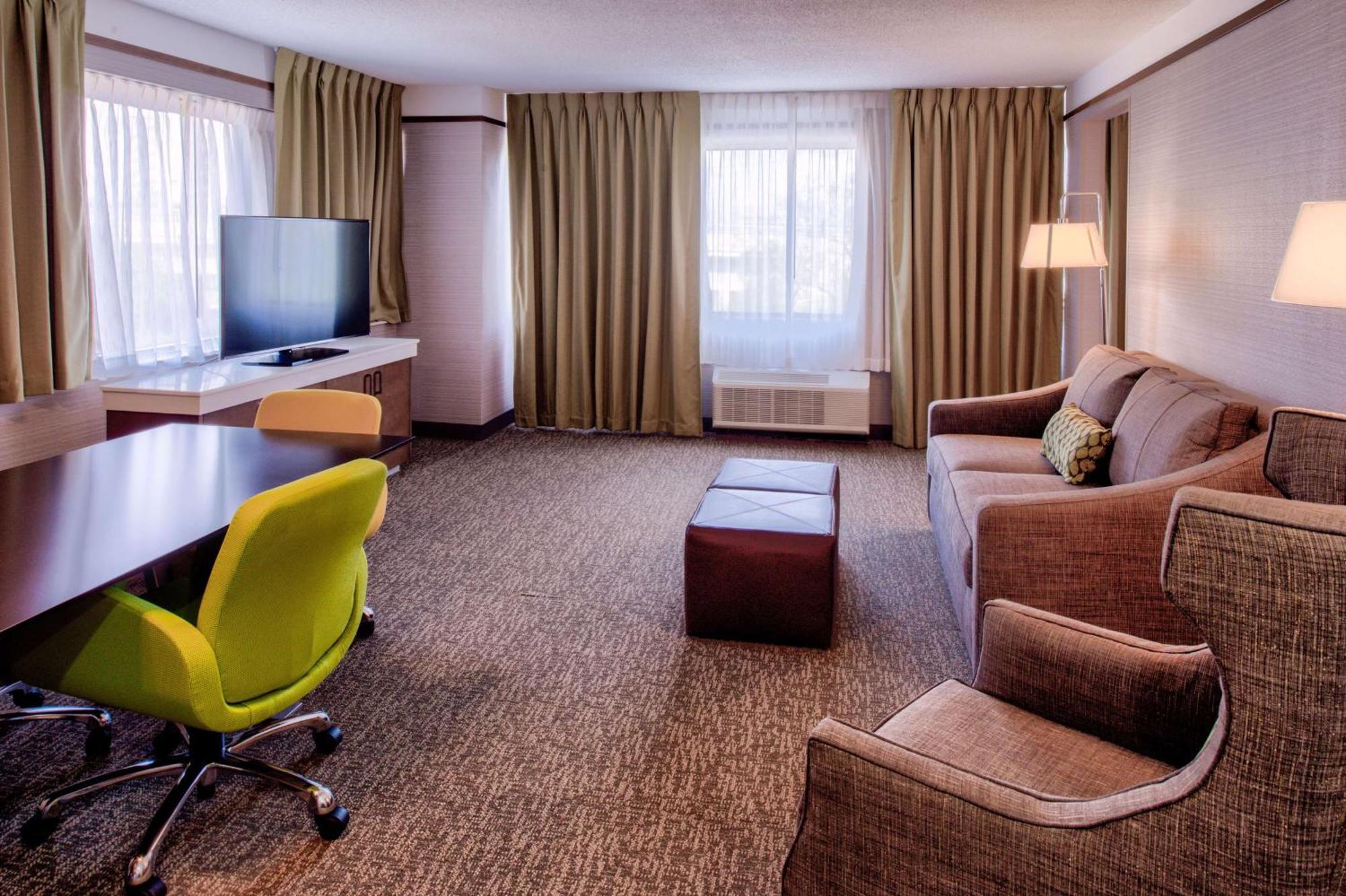 Hilton Garden Inn Detroit Southfield Ngoại thất bức ảnh